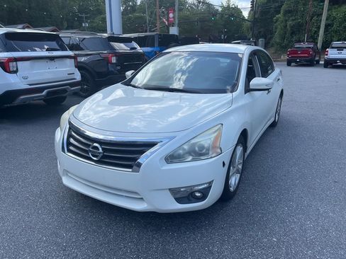 Used 2013 Nissan Altima 2.5 SL FWD image 5