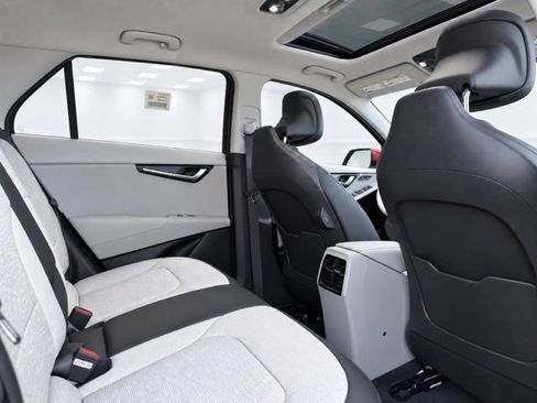Used 2023 Kia Niro Wave w/ Wave Preserve Package FWD image 18