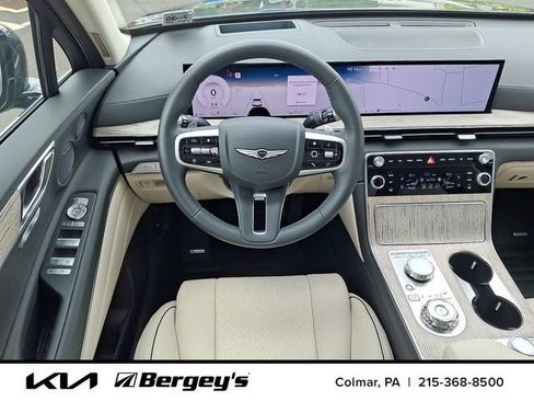 Used 2025 Genesis GV80 2.5T Prestige AWD/4WD image 14