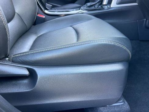 Used 2025 Toyota Corolla Cross XLE FWD image 22