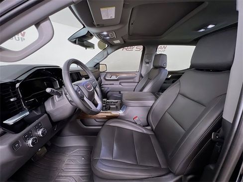 Used 2023 GMC Sierra 1500 Elevation w/ Elevation Premium Package image 10