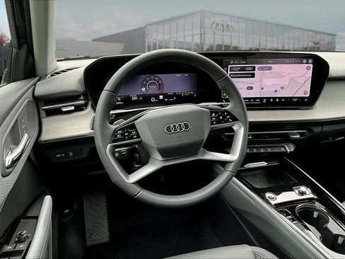 New 2026 Audi Q3 quattro 2.0T AWD/4WD image 7