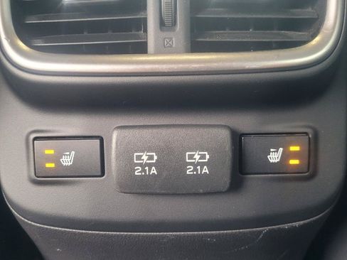 Used 2020 Subaru Outback Limited w/ Popular Package #2 AWD/4WD image 35