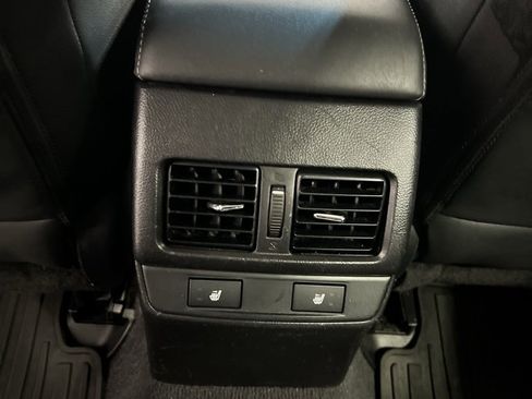 Used 2016 Subaru Outback 3.6R Limited image 19