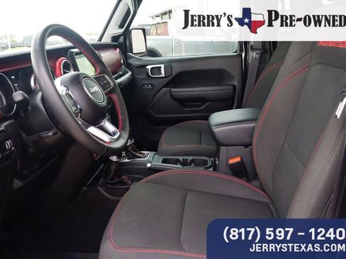 Used 2023 Jeep Gladiator Rubicon w/ Cold Weather Group AWD/4WD image 18