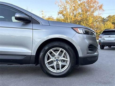 Used 2022 Ford Edge SEL image 9