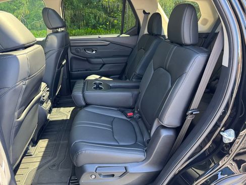 Certified 2026 Honda Pilot Touring image 11
