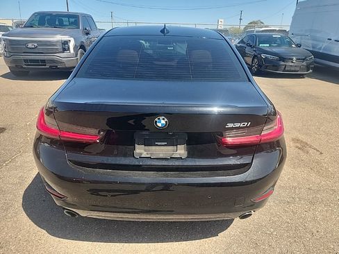 Used 2022 BMW 330i Sedan w/ Driving Assistance Package RWD image 12