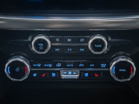 Certified 2023 Ford F150 Lariat w/ Equipment Group 502A High image 30