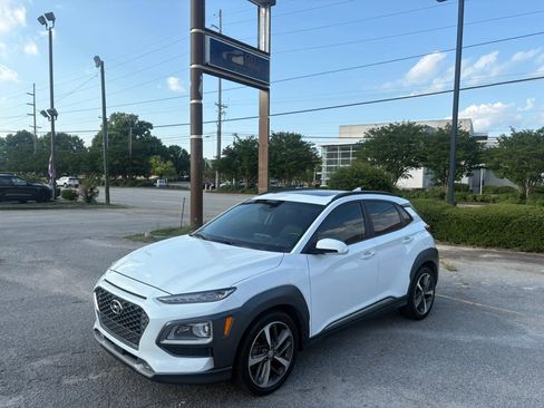 Used 2021 Hyundai Kona Ultimate FWD image 10