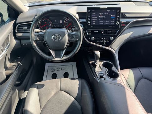 Used 2022 Toyota Camry XSE FWD image 17