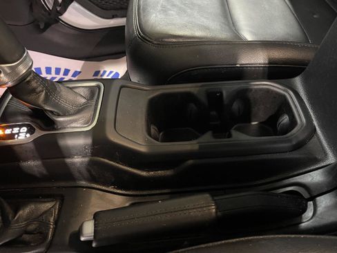 Used 2023 Jeep Wrangler Unlimited Sahara image 22