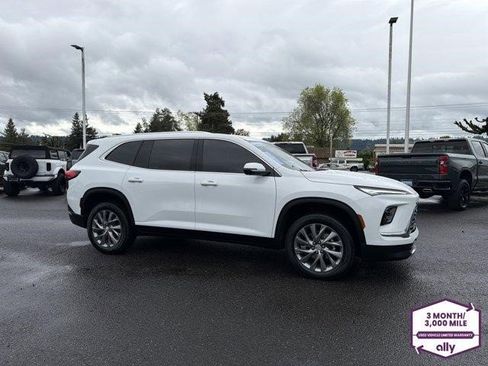 Certified 2025 Buick Enclave Preferred AWD/4WD image 5
