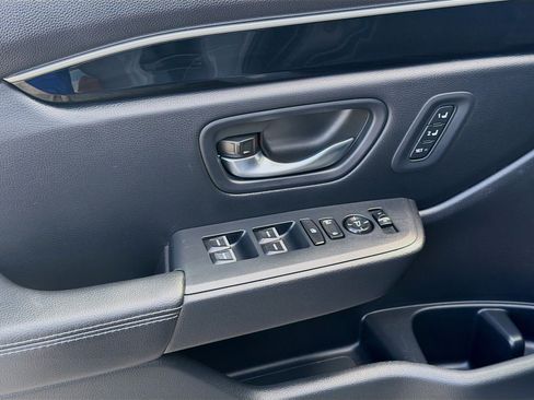 Used 2024 Honda Pilot Touring image 17