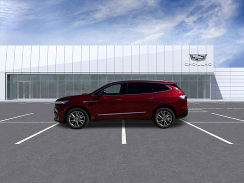 Used 2024 Buick Enclave Essence w/ Experience Buick Package FWD image 5
