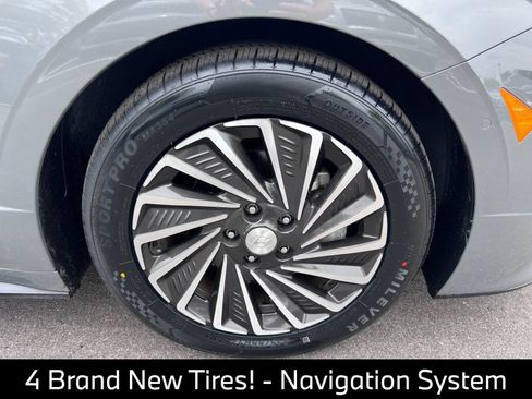 Used 2023 Hyundai Sonata Limited FWD image 12