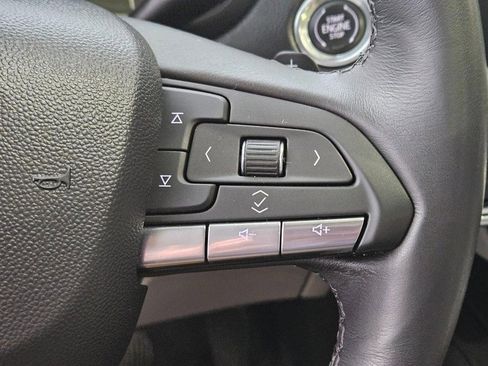 Used 2022 Cadillac XT4 Premium Luxury w/ Enhanced Visibility Package image 16