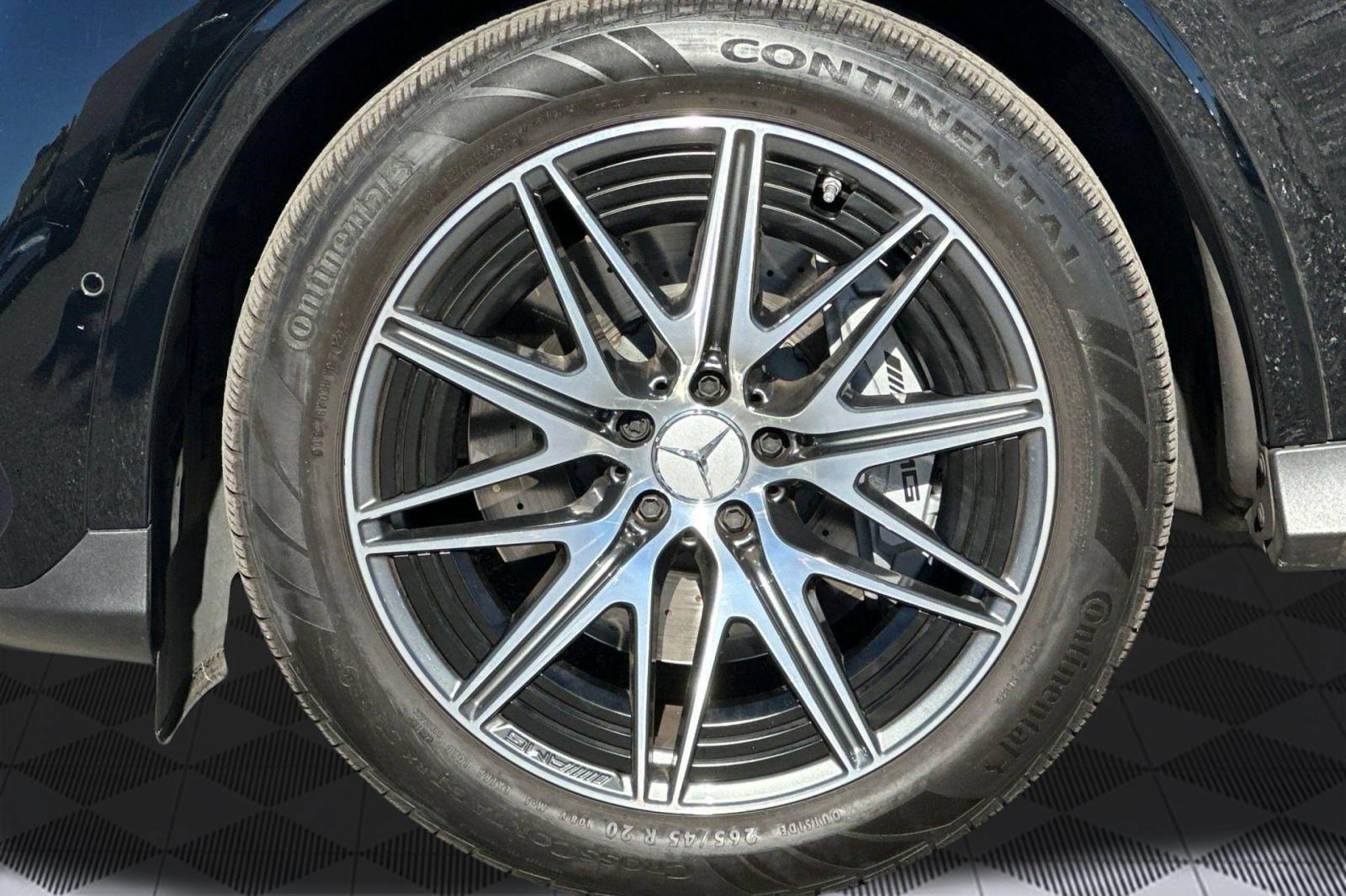Used 2024 Mercedes-Benz GLC 43 AMG 4MATIC image 13