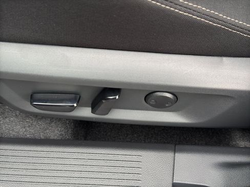 New 2026 Nissan Rogue SV image 15