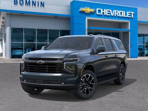 New 2026 Chevrolet Suburban RST RWD image 7