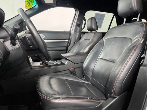 Used 2019 Ford Explorer Sport AWD/4WD image 13