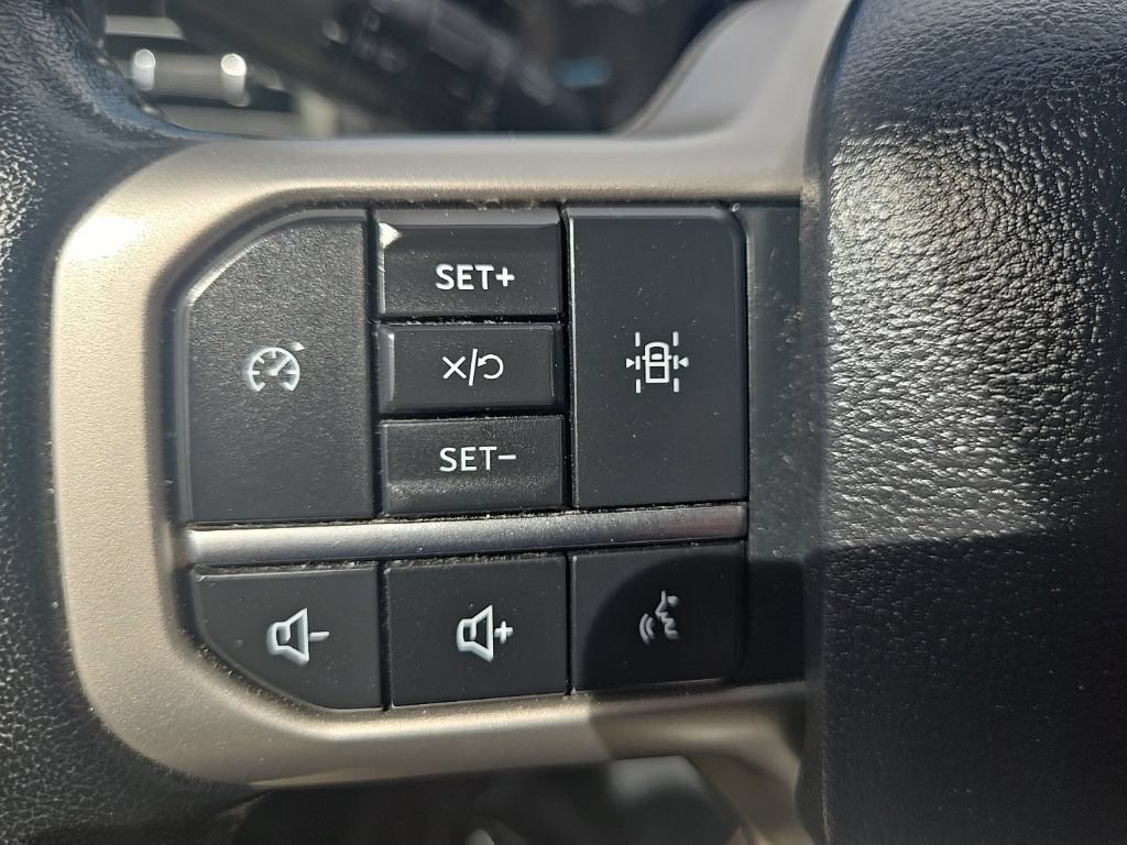 Used 2024 Ford Expedition XLT AWD/4WD image 14