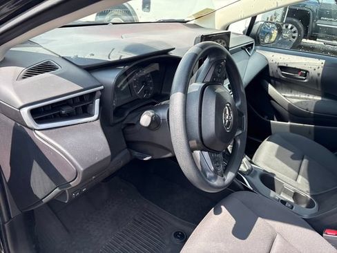 Used 2025 Toyota Corolla LE FWD image 8