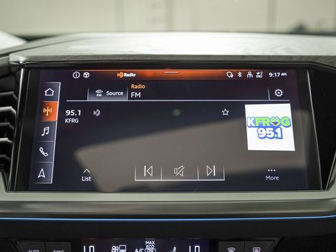 Used 2023 Audi Q4 e-tron Prestige AWD/4WD image 18