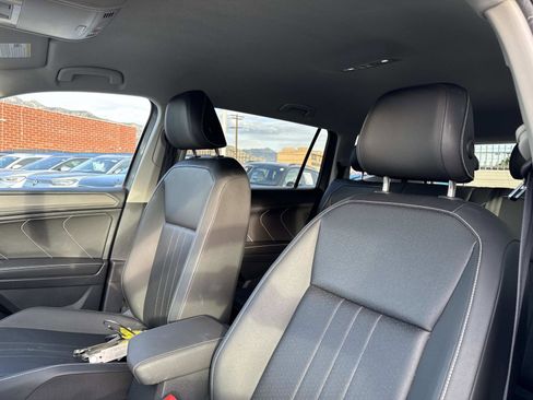 Certified 2023 Volkswagen Tiguan SE image 15