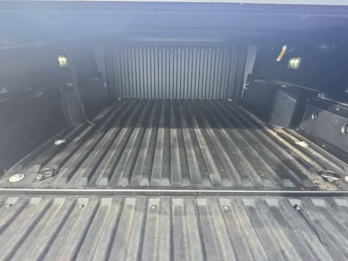 Used 2024 Toyota Tacoma TRD Sport w/ TRD Sport Upgrade Package image 9