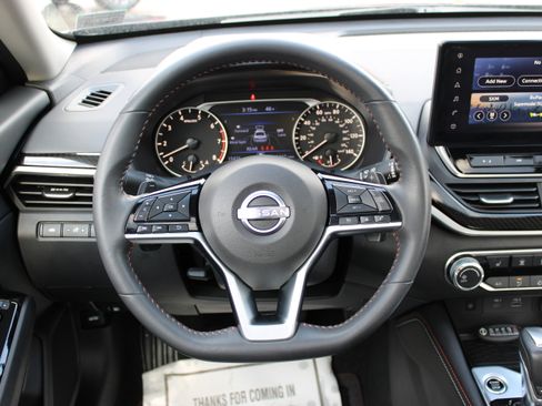 Certified 2023 Nissan Altima 2.5 SR w/ SR Premium Package image 24