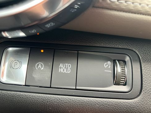 Used 2025 Chevrolet Equinox LT w/ Convenience Package II FWD image 15
