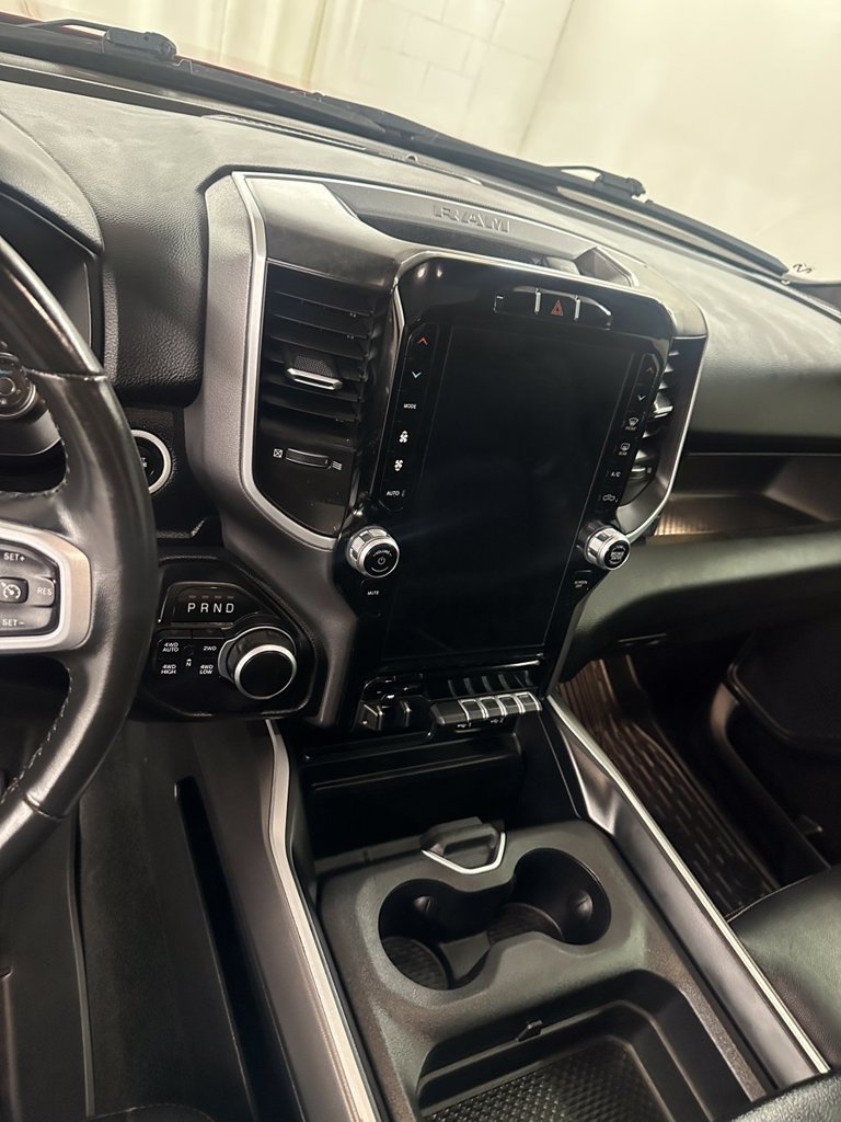 Used 2022 RAM 1500 Big Horn AWD/4WD image 16