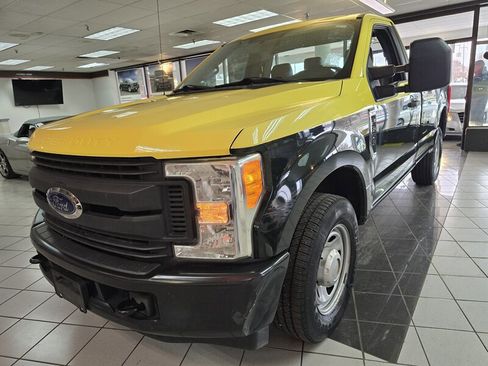 Used 2017 Ford F350 XL image 1