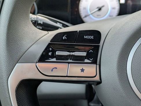 Used 2024 Hyundai Elantra SEL image 12