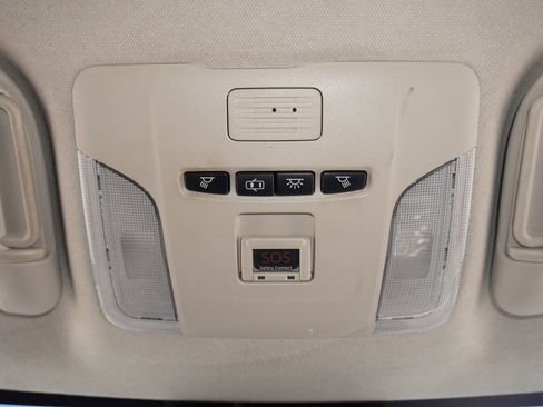 Used 2020 Toyota Corolla LE FWD image 17