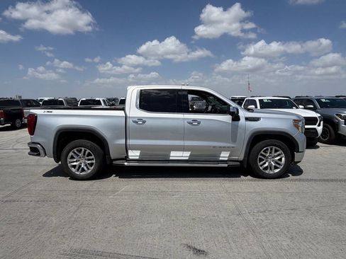 Used 2021 GMC Sierra 1500 SLT w/ SLT Premium Plus Package AWD/4WD image 3
