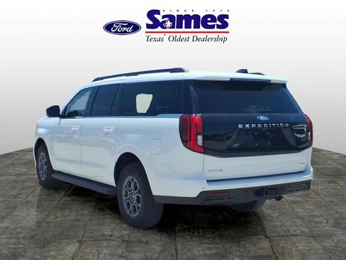 Used 2025 Ford Expedition Max Active RWD image 5