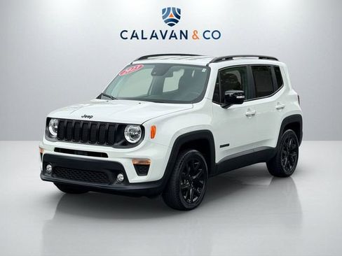 Used 2023 Jeep Renegade Altitude w/ Convenience Group I AWD/4WD image 3