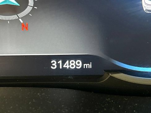 Used 2025 Genesis GV70 2.5T AWD/4WD image 47