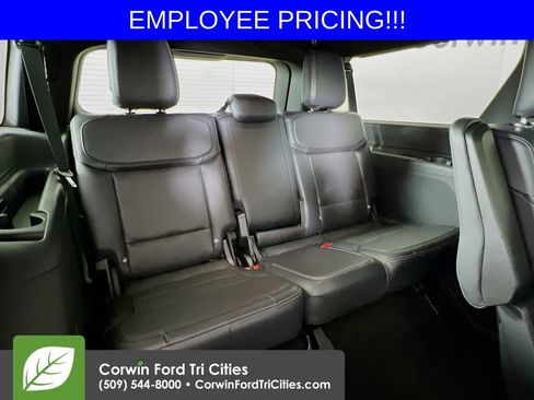 New 2026 Ford Expedition Max Platinum w/ Stealth Performance Package AWD/4WD image 18