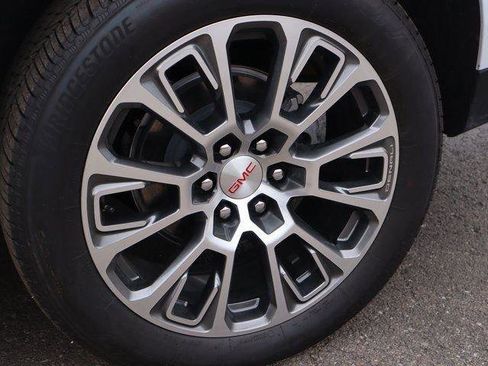 New 2026 GMC Yukon Denali w/ Sun & Power Step Package image 48