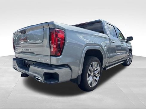 Used 2025 GMC Sierra 1500 Denali AWD/4WD image 5