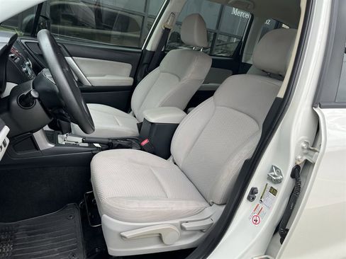 Used 2015 Subaru Forester 2.5i w/ Alloy Wheel Package image 13