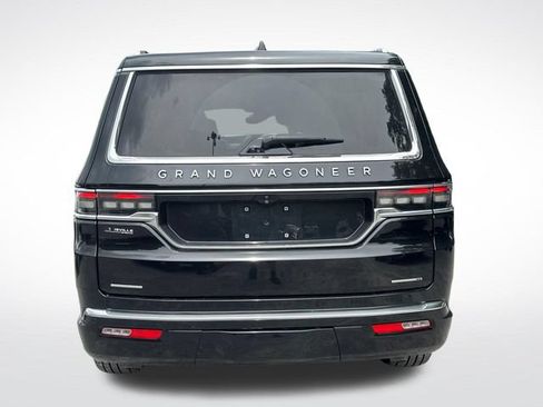 Used 2022 Jeep Grand Wagoneer Series II w/ Convenience Group III AWD/4WD image 4