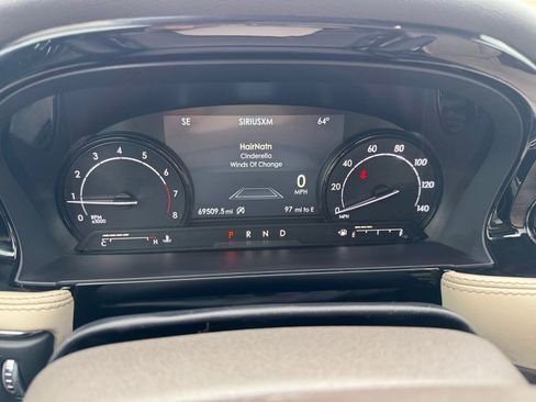 Used 2020 Lincoln Corsair Reserve w/ Equipment Group 201A image 16