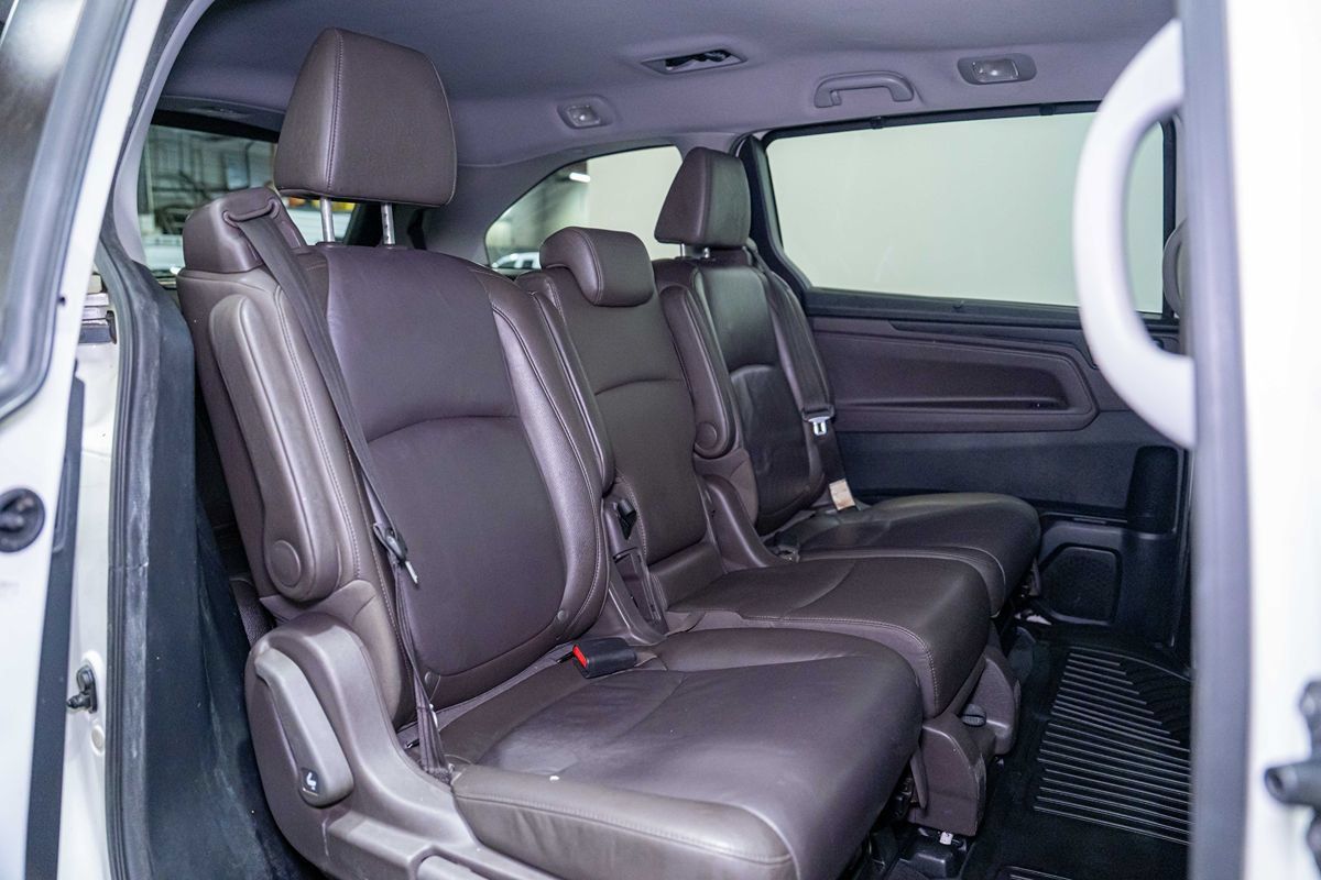 Used 2018 Honda Odyssey EX-L image 17