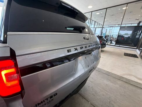 Used 2024 Ford Expedition Max Limited AWD/4WD image 10