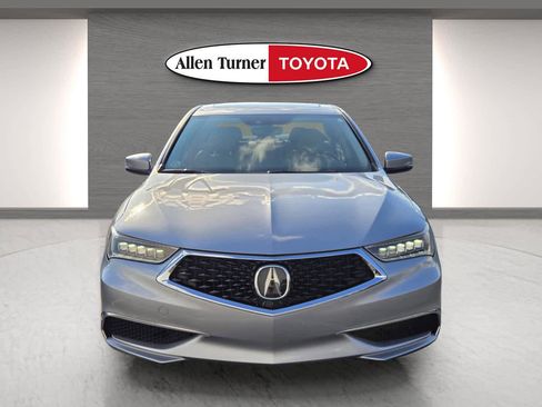 Used 2018 Acura TLX FWD image 4