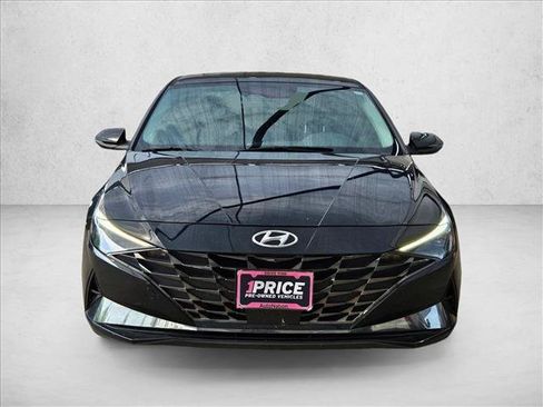 Used 2023 Hyundai Elantra Limited FWD image 2